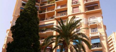 Penthouse duplex renovada na avenida da Bélgica no Mónaco