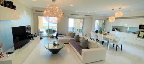 Apartamento T2 de luxo com fantásticas vistas para o mar no Mónaco
