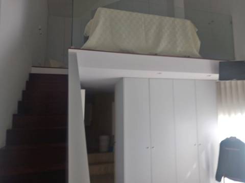 Fantástica moradia T4 com piscina, junto da Av. da Boavista. - Serralves