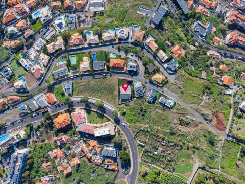 Moradia de Luxo T5 em São Martinho