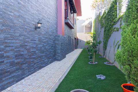 Moradia de Luxo T5 em São Martinho