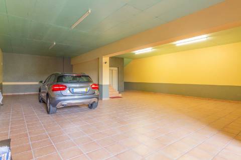 Moradia de Luxo T5 em São Martinho