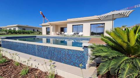 Moradia T4 em condominio privado