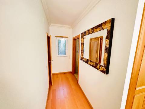 Fantástica moradia T4 com vista mar e piscina - Loulé, Algarve