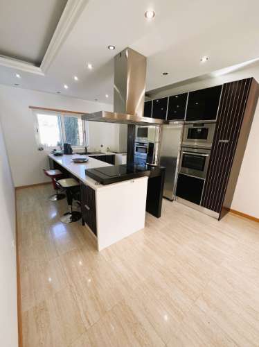 Fantástica moradia T4 com vista mar e piscina - Loulé, Algarve