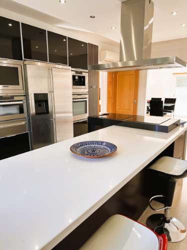 Fantástica moradia T4 com vista mar e piscina - Loulé, Algarve