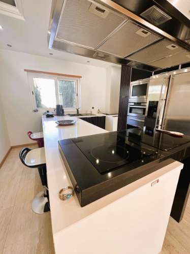 Fantástica moradia T4 com vista mar e piscina - Loulé, Algarve