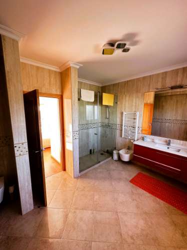 Fantástica moradia T4 com vista mar e piscina - Loulé, Algarve