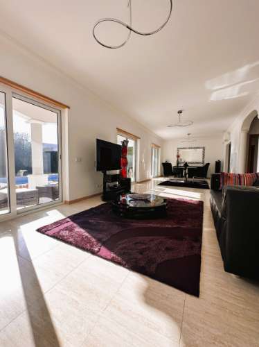 Fantástica moradia T4 com vista mar e piscina - Loulé, Algarve