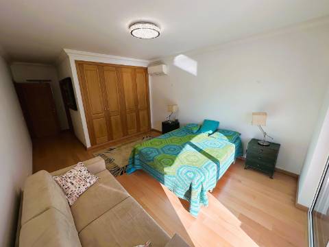 Fantástica moradia T4 com vista mar e piscina - Loulé, Algarve