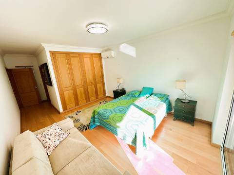 Fantástica moradia T4 com vista mar e piscina - Loulé, Algarve