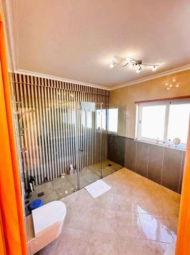 Fantástica moradia T4 com vista mar e piscina - Loulé, Algarve