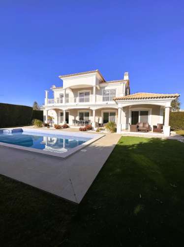 Fantástica moradia T4 com vista mar e piscina - Loulé, Algarve