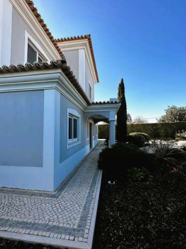 Fantástica moradia T4 com vista mar e piscina - Loulé, Algarve