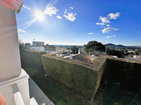 Fantástica moradia T4 com vista mar e piscina - Loulé, Algarve