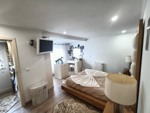 Moradia T3 com Jardim e Piscina