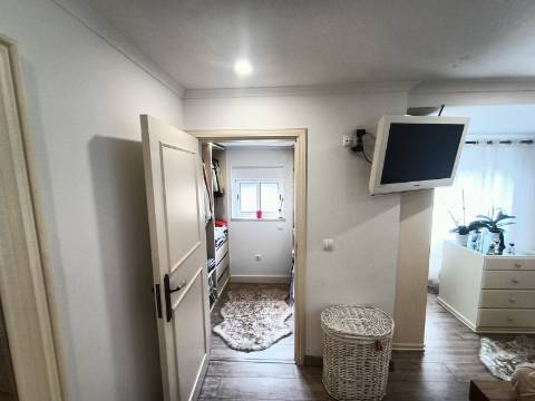 Moradia T3 com Jardim e Piscina