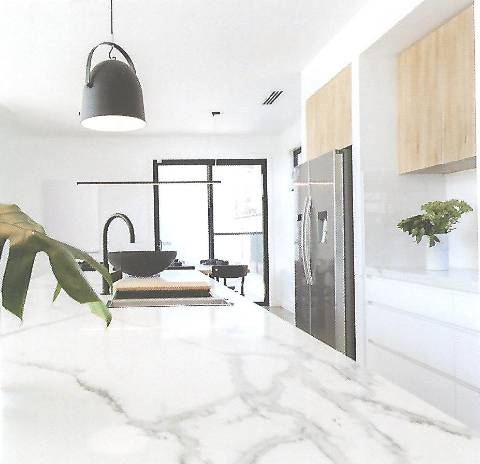 Apartamento T3 Novo com piscina, garagem e arrecadação em Olhão