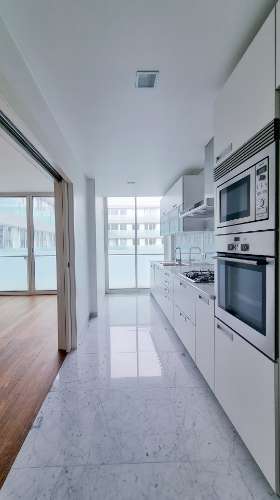 Apartamento T4 no Centro do Funchal