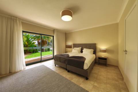 Apartamento T2 em aldeamento de golfe