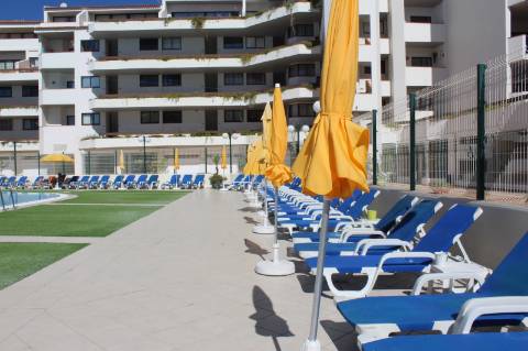 Apartamento Fantástico com 2 Terraços e Vista Mar em Albufeira