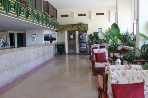 Apartamento Fantástico com 2 Terraços e Vista Mar em Albufeira