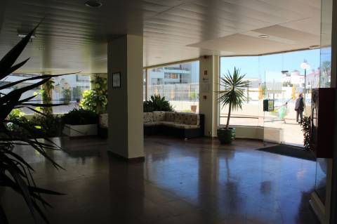 Apartamento Fantástico com 2 Terraços e Vista Mar em Albufeira