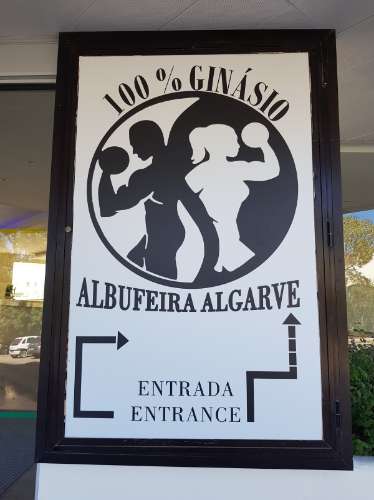 Apartamento Fantástico com 2 Terraços e Vista Mar em Albufeira