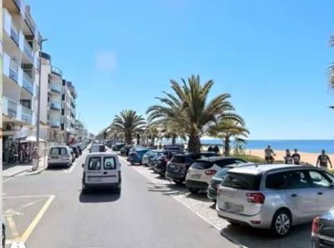 Apartamento T1 renovado e equipado a 100 metros da praia de Quarteira