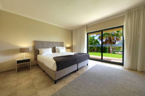 Apartamento T2 em aldeamento de golfe