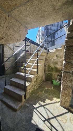 Prédio comercial de 5 Pisos em Bonfim, Porto