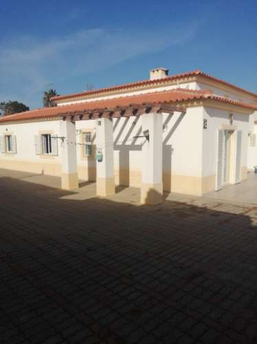 Moradia T3 em Olhos de Água