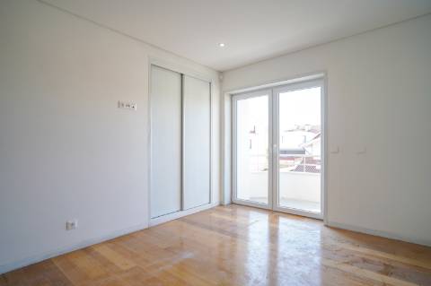 Moradia de luxo junto à Avenida da República, Vila Nova de Gaia