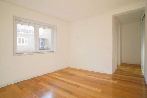 Moradia de luxo junto à Avenida da República, Vila Nova de Gaia