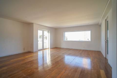 Moradia de luxo junto à Avenida da República, Vila Nova de Gaia