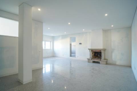 Moradia de luxo junto à Avenida da República, Vila Nova de Gaia