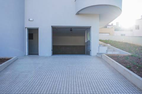 Moradia de luxo junto à Avenida da República, Vila Nova de Gaia