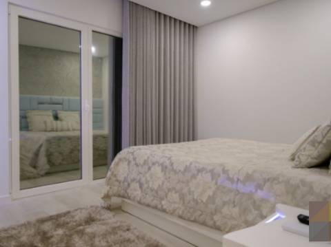 Moradia T4 na Charneca da Caparica