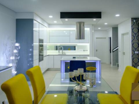 Moradia T4 na Charneca da Caparica