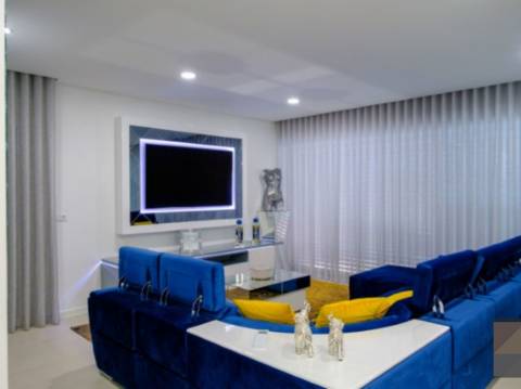 Moradia T4 na Charneca da Caparica