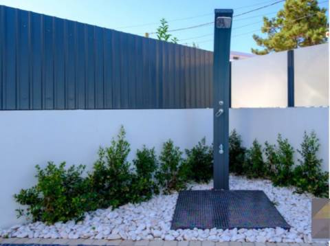 Moradia T4 na Charneca da Caparica