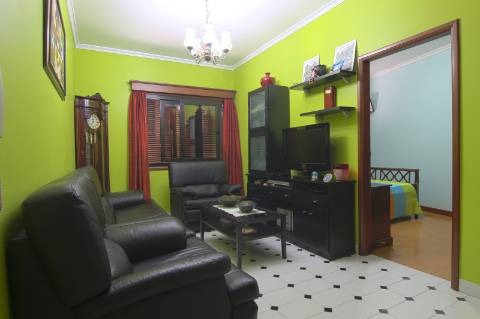 Fantástica Moradia T4 no Centro da Ribeira Brava