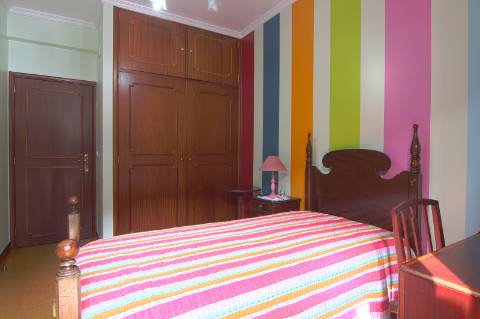 Fantástica Moradia T4 no Centro da Ribeira Brava