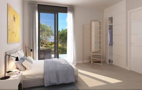 Moradia em banda T4, com parqueamento para 2 carros..