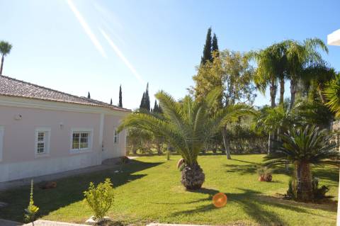 BAIXA DE PREÇO !!!
Moradia de Luxo V4+4 COM VISTA MAR PARA VENDA EM MONCARAPACHO
