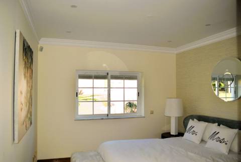 BAIXA DE PREÇO !!!
Moradia de Luxo V4+4 COM VISTA MAR PARA VENDA EM MONCARAPACHO
