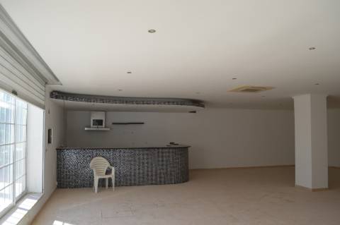 BAIXA DE PREÇO !!!
Moradia de Luxo V4+4 COM VISTA MAR PARA VENDA EM MONCARAPACHO
