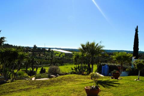 BAIXA DE PREÇO !!!
Moradia de Luxo V4+4 COM VISTA MAR PARA VENDA EM MONCARAPACHO
