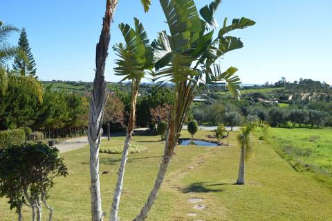 BAIXA DE PREÇO !!!
Moradia de Luxo V4+4 COM VISTA MAR PARA VENDA EM MONCARAPACHO
