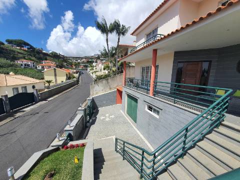 Moradia T4 em Virtudes